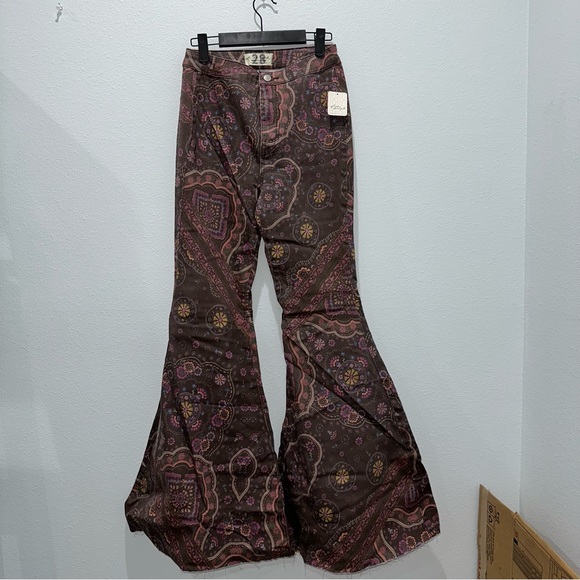 NWT Free People Just Float On Printed Flares Chocolate Combo 28 paisley purple - Picture 6 of 10